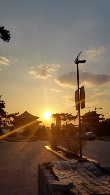 太陽(yáng)能路燈，太陽(yáng)能路燈廠家，太陽(yáng)能路燈價(jià)格
