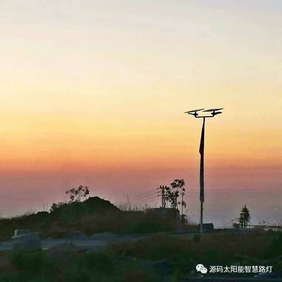 太陽能路燈，太陽能平板燈，光伏產(chǎn)業(yè)，綠色節(jié)能，太陽能路燈廠家