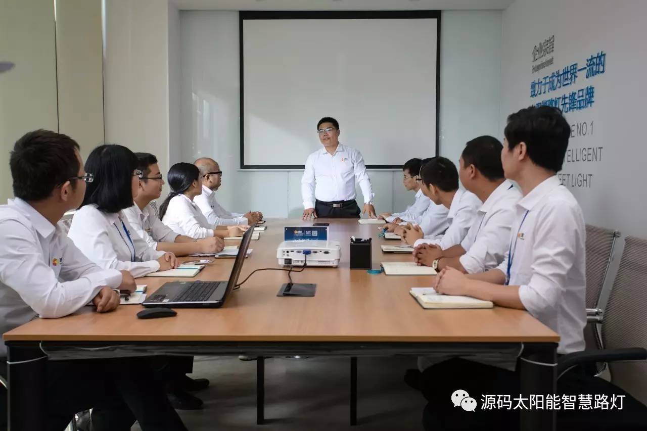 太陽能路燈，太陽能路燈廠家，道路照明，光伏照明，太陽能平板燈