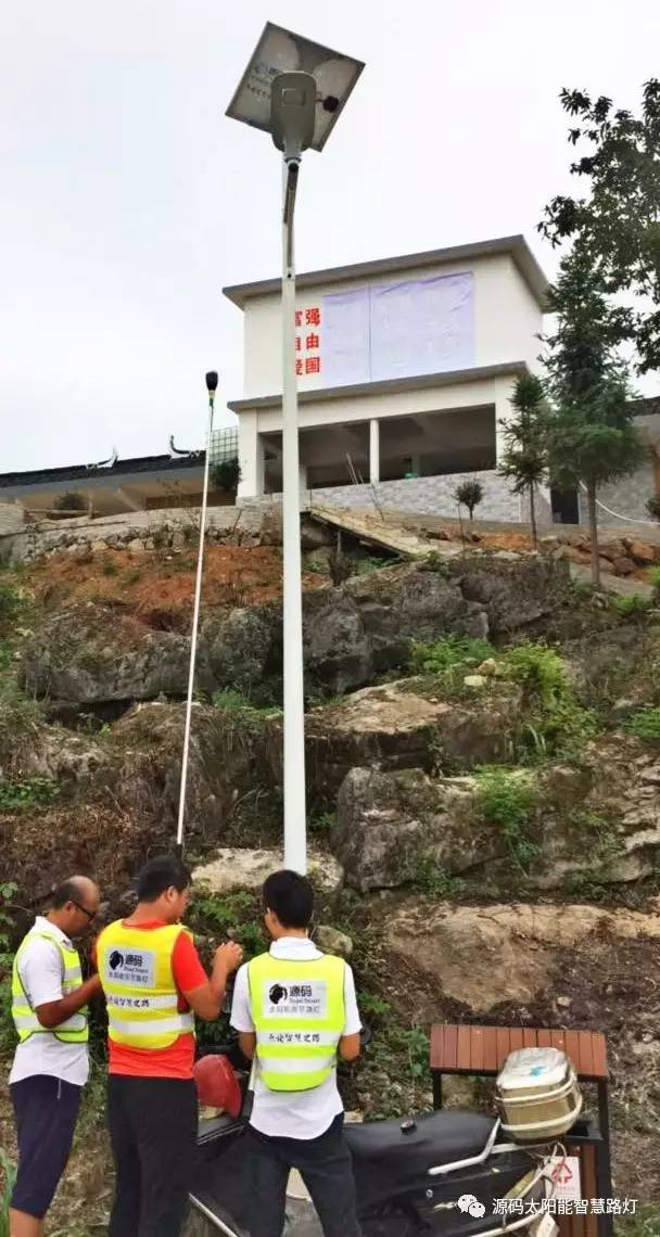 太陽能路燈，太陽能路燈廠家，太陽能路燈價格，太陽能平板燈，光伏照明，道路照明，助力新農(nóng)村建設(shè)，太陽能路燈優(yōu)質(zhì)服務(wù)商