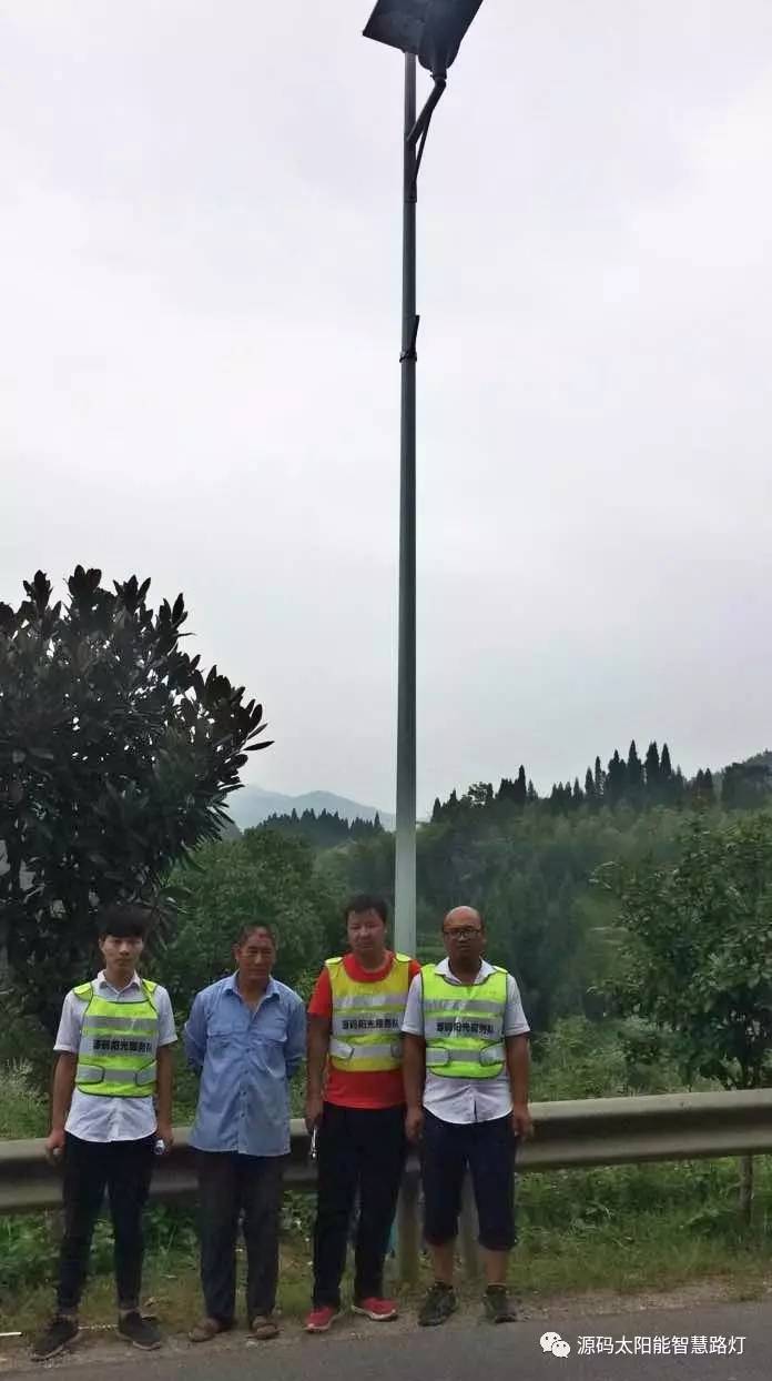 太陽能路燈，太陽能路燈廠家，太陽能路燈價格，太陽能平板燈，光伏照明，道路照明，助力新農(nóng)村建設(shè)，太陽能路燈優(yōu)質(zhì)服務(wù)商